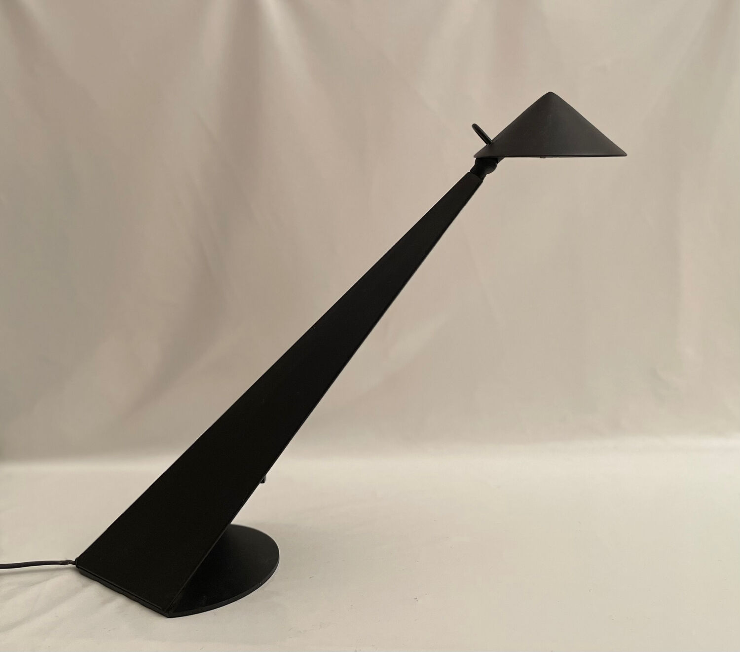 Toucan desk lamp, Patrice Bonneau for Genexco