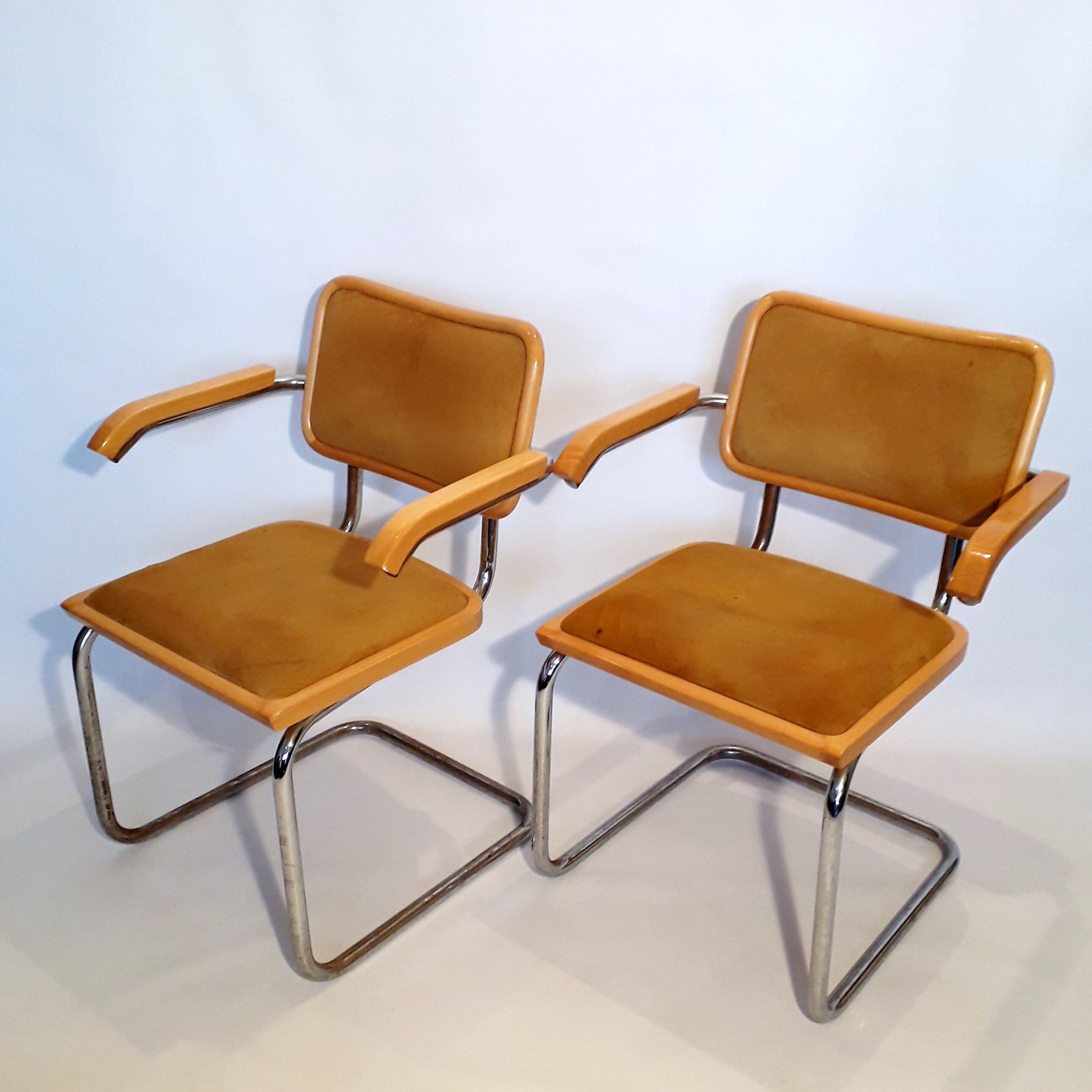 Pair of B64 chairs in leather crust by Marcel Breuer
