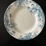 13 deep plates Terre de fer Cyclamens Louis Graves