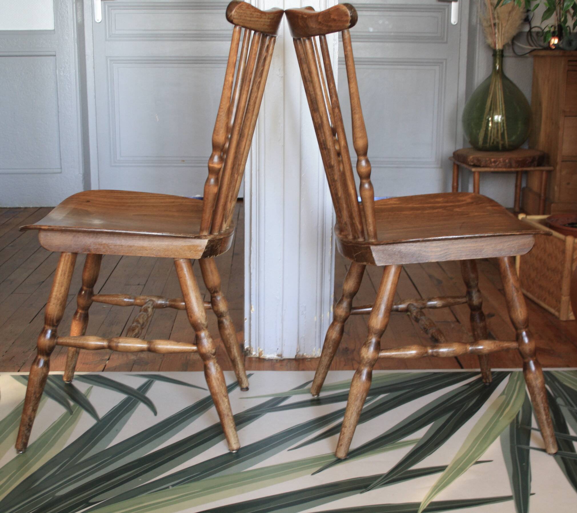 Paire de chaises Baumann modèle Tacoma