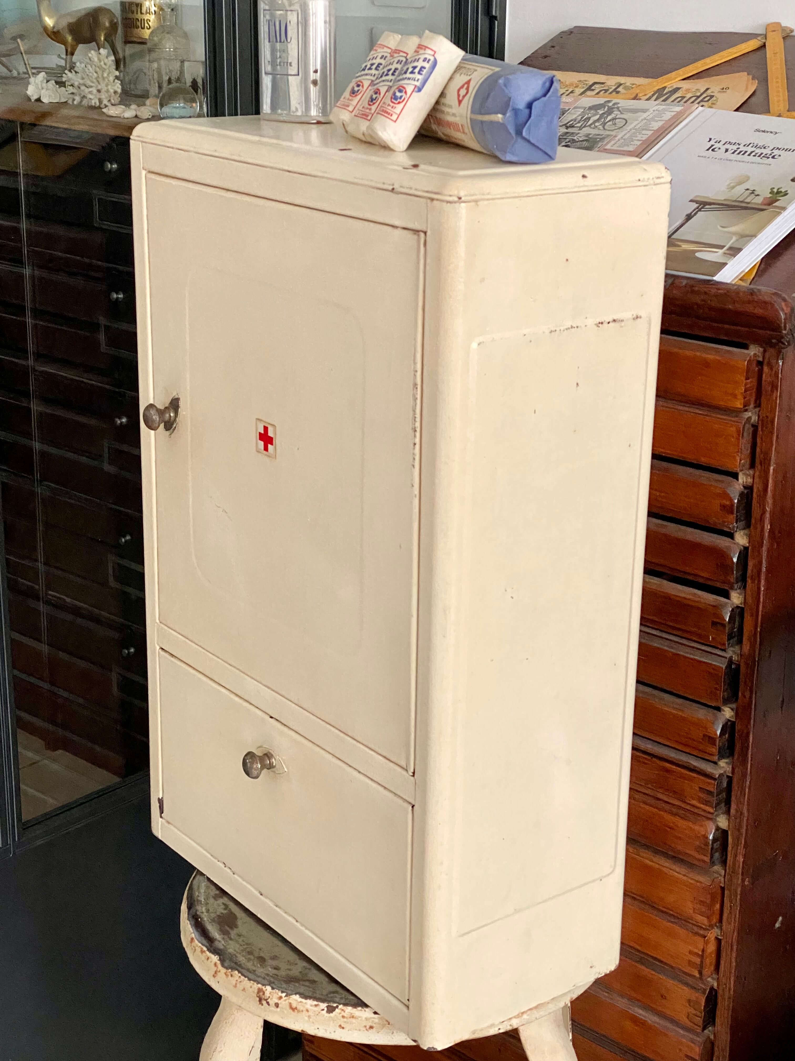Vintage metal medicine cabinet