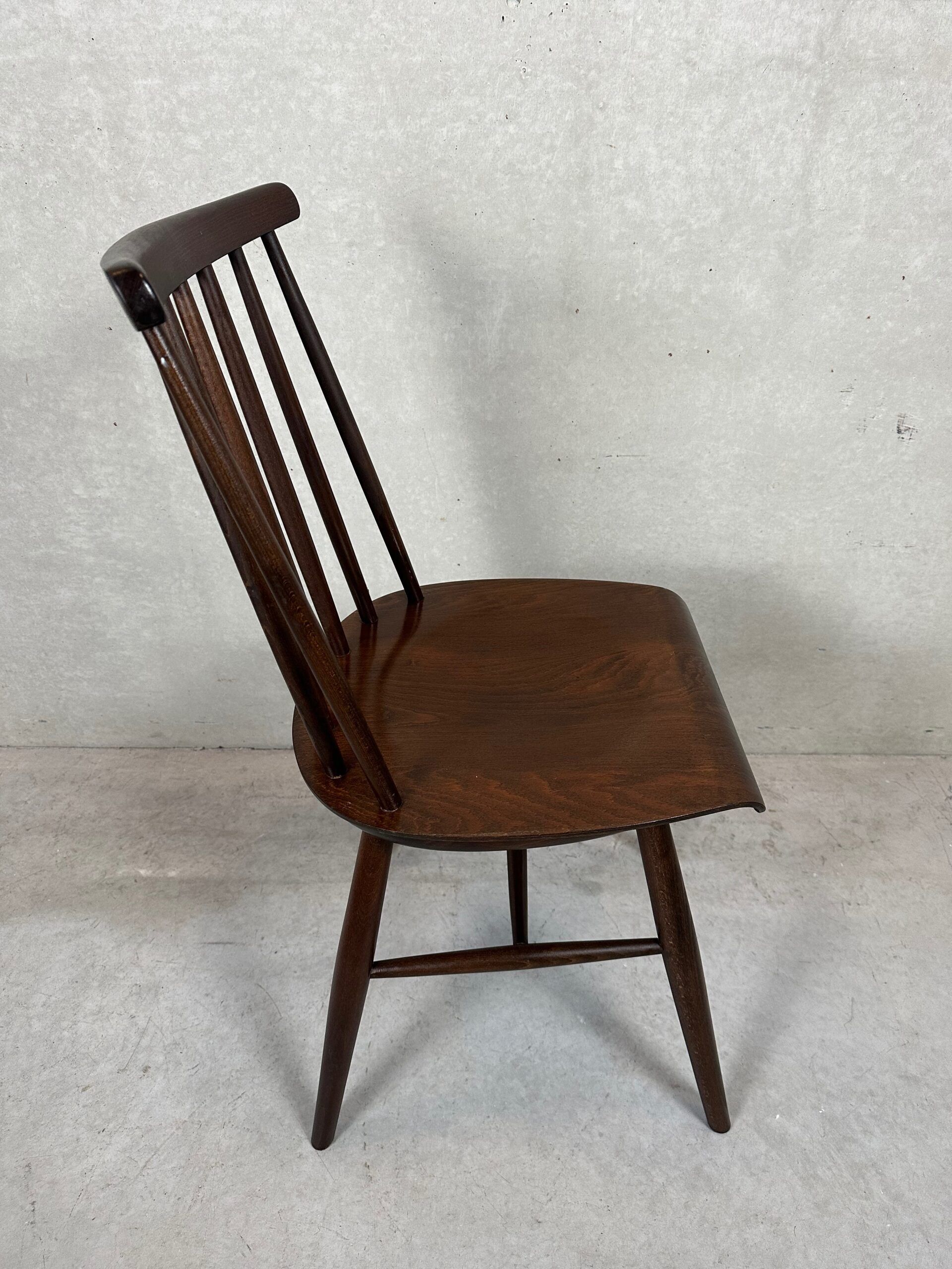 4x spindle chairs Ilmari Tapiovaara (Finland)