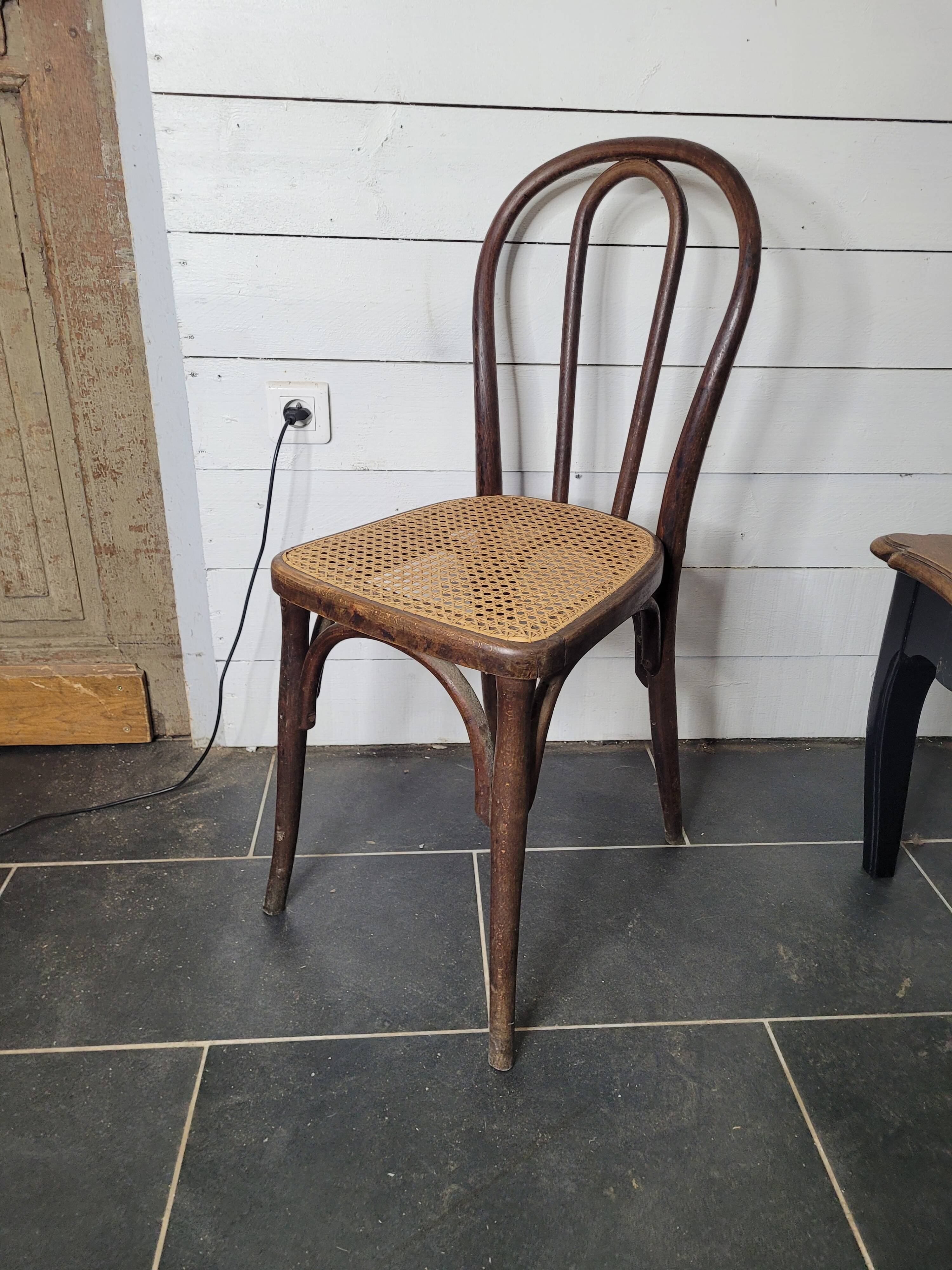 Bentwood bistro chair