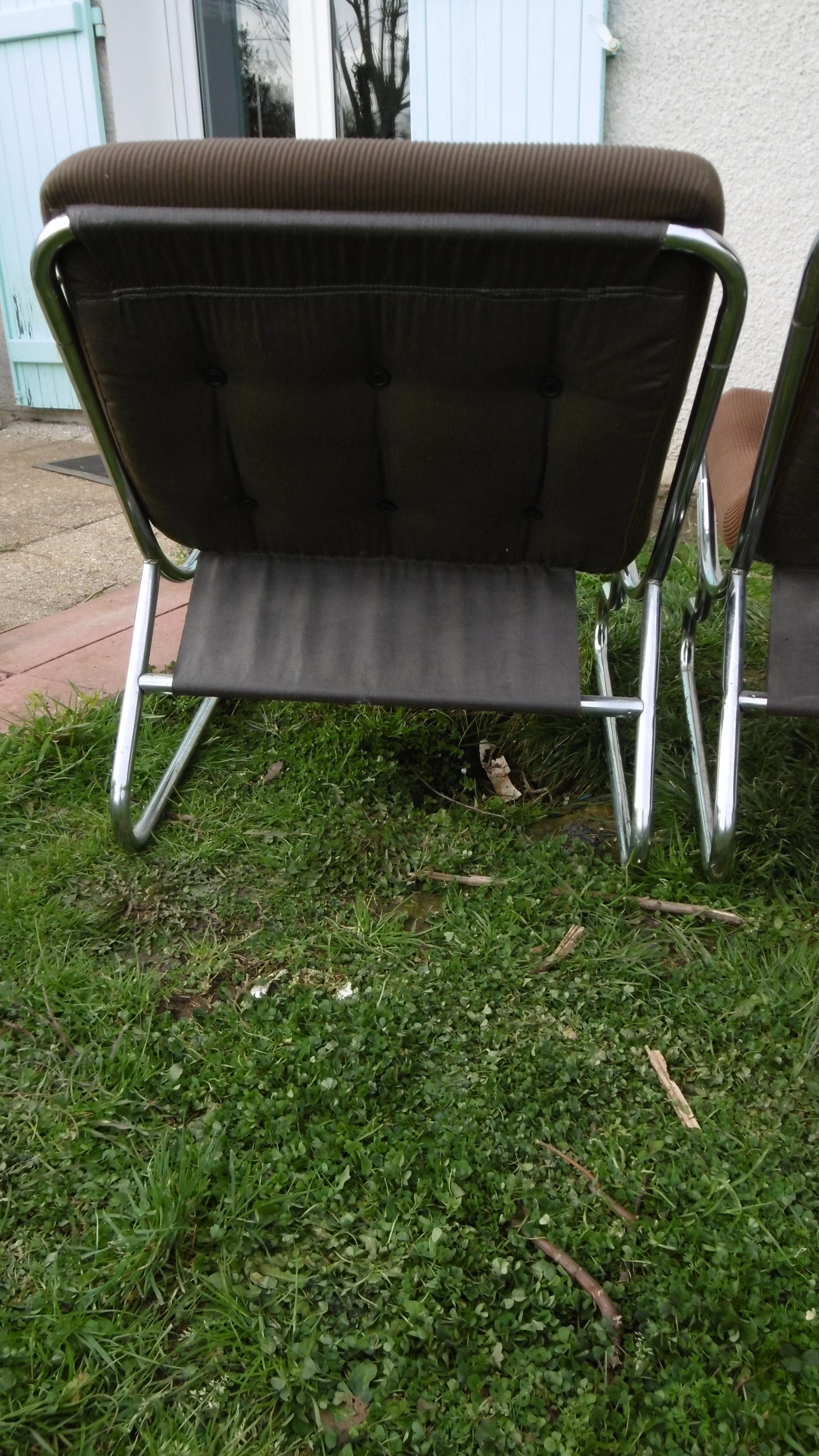 Chair tubular in Brown velvet of the 1970s