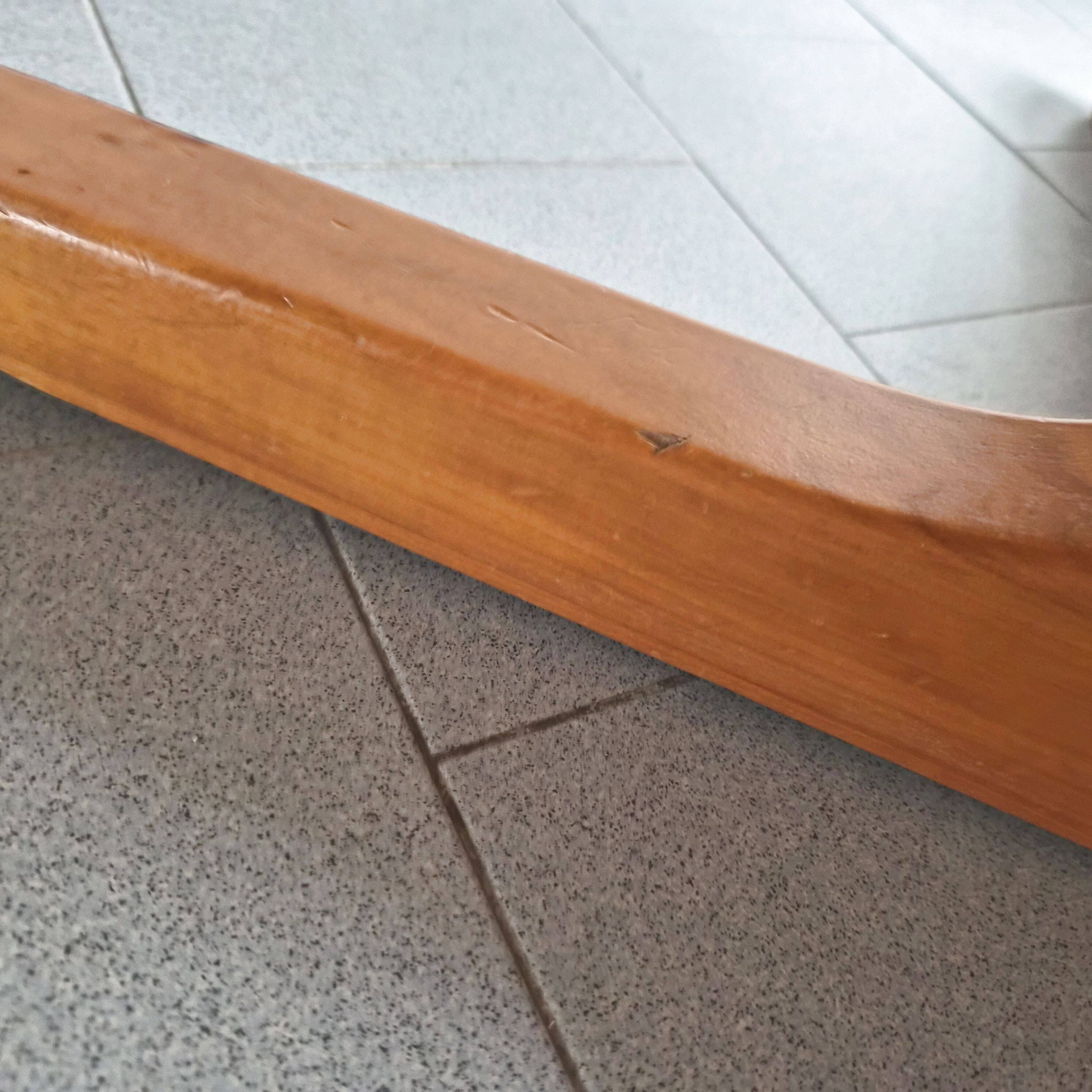 Baumann dining table 1960 extendable from 114 to 167 cm with integrated extensions.