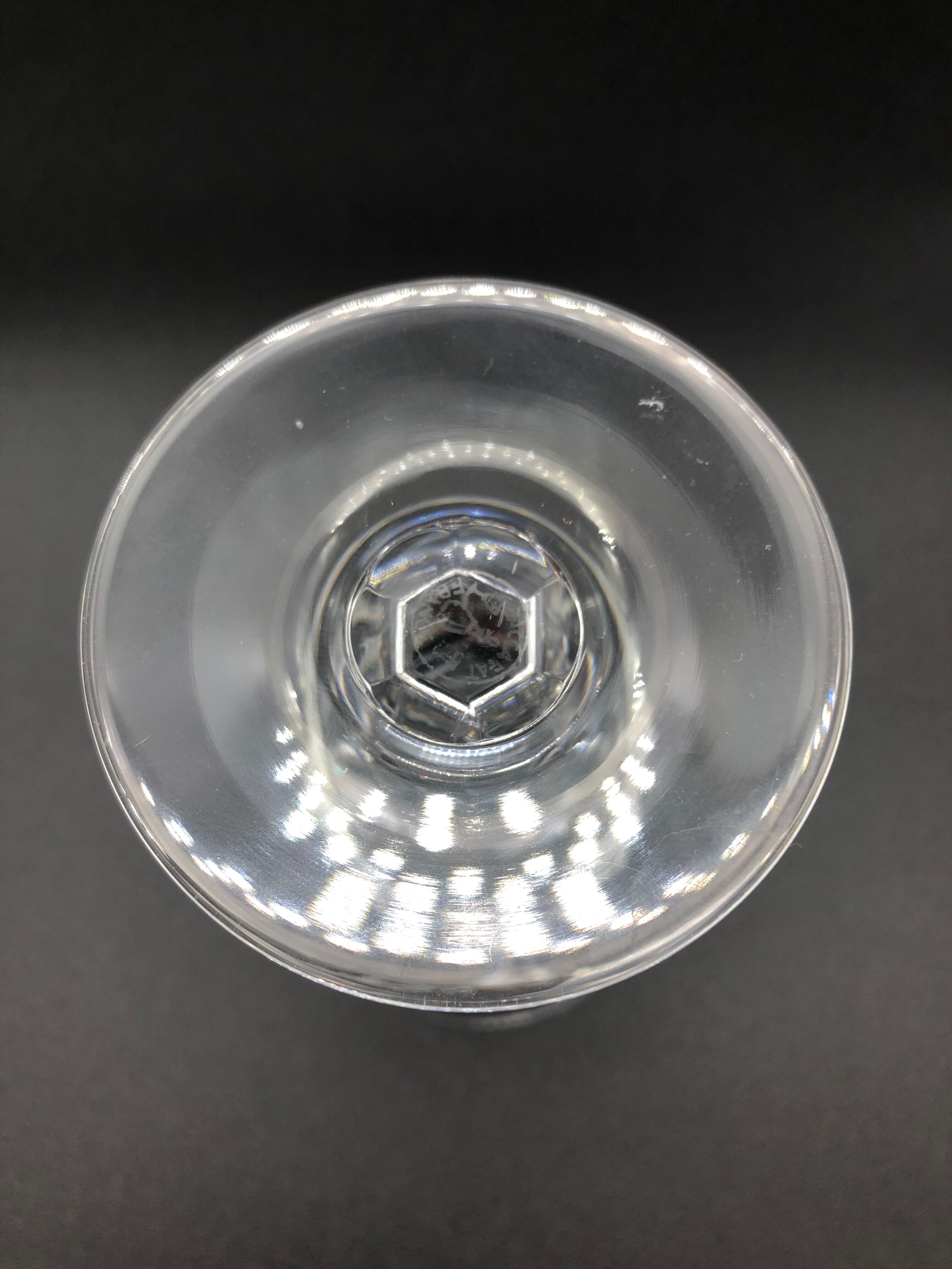 6 bordeaux wine glasses in Baccarat crystal signed Polignac model