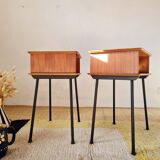Paire de tables de chevets pieds compas métal