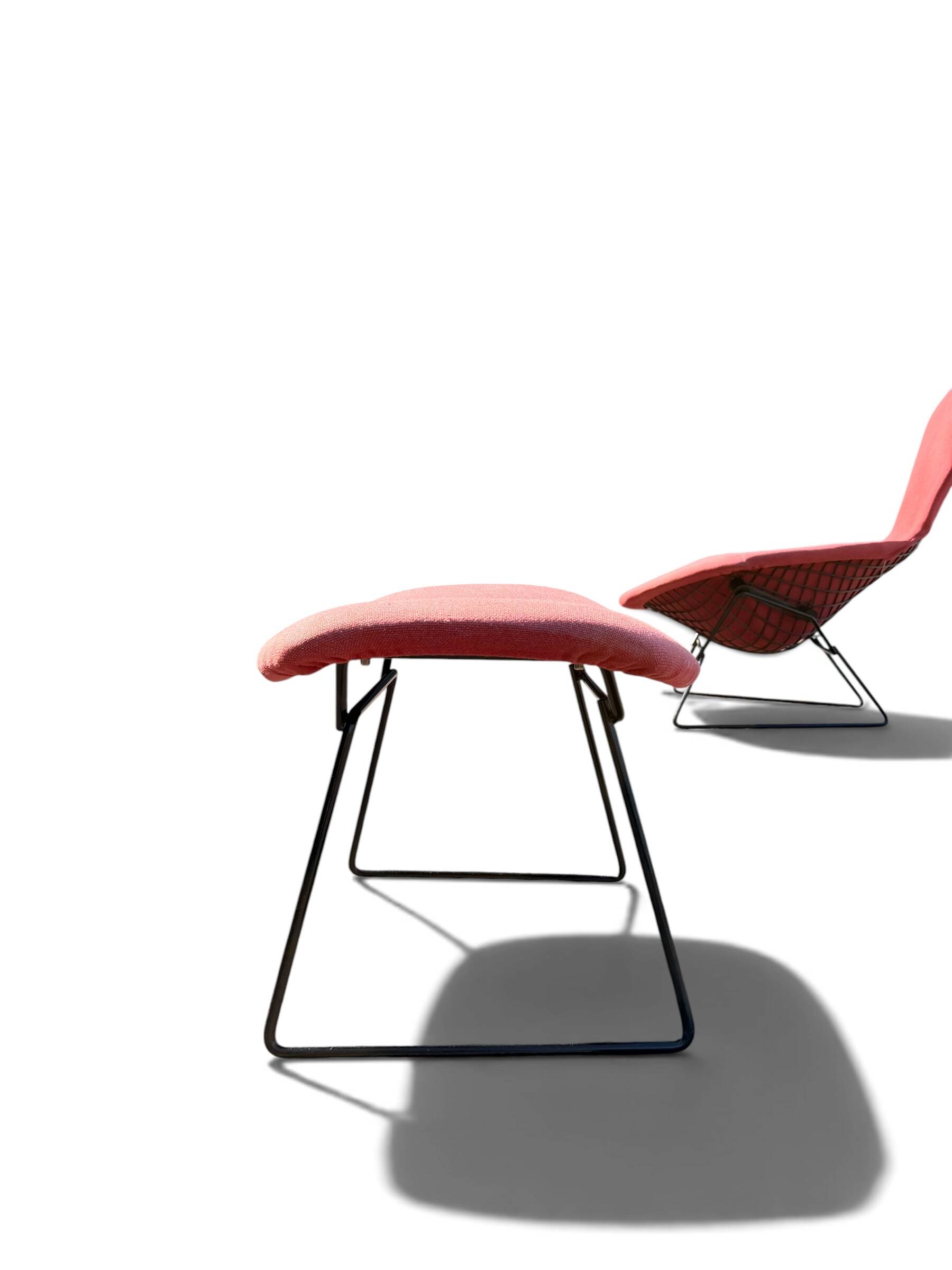 Bird Chair & Ottoman Harry Bertoia for Knoll - Black Mesh & Red Fabric