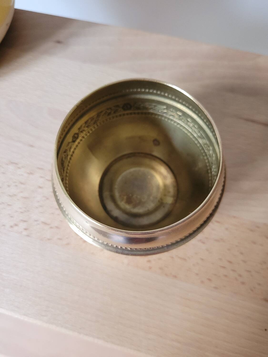 Small brass pot / vase