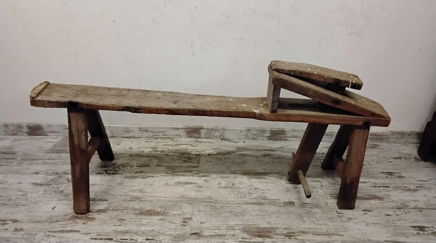 Tanning bench by trade