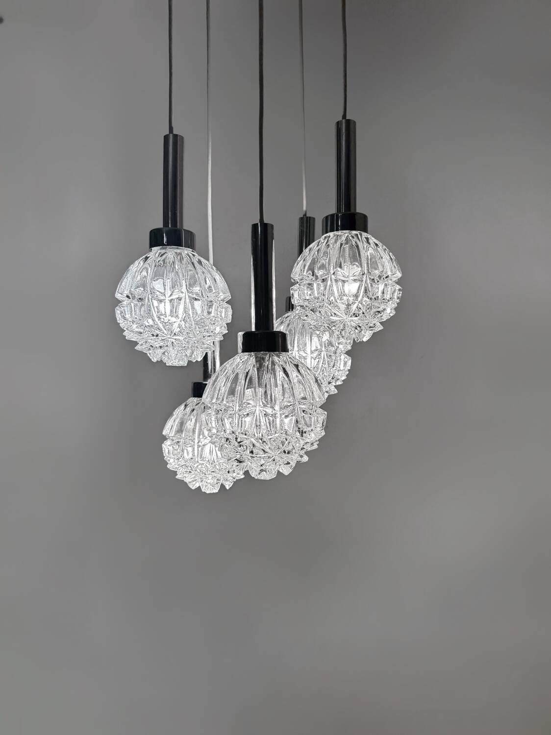Lustre cascade années 70