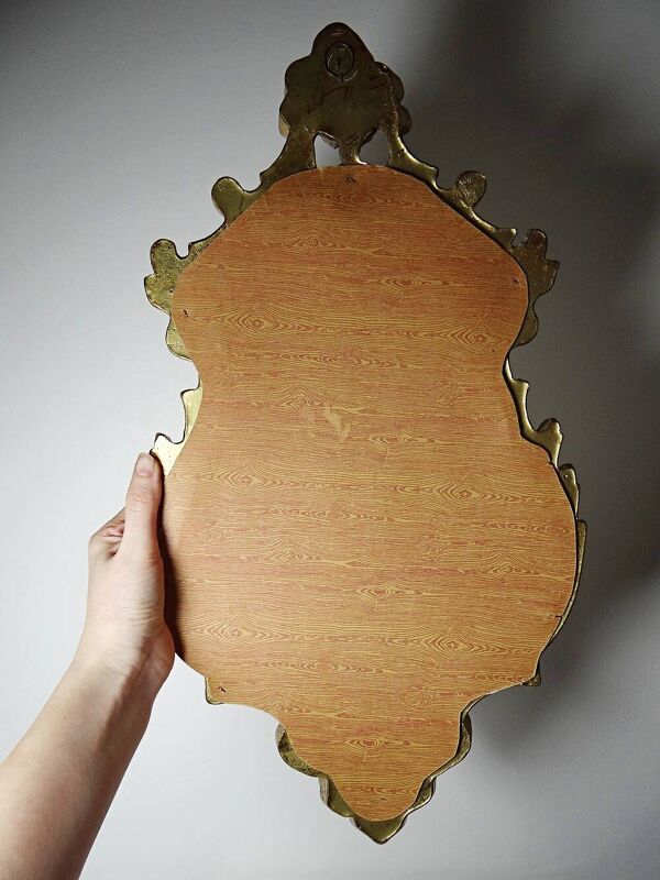Miroir mural Rococo vintage doré, Italie, circa 1950-1970 bois et stuc doré