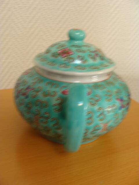 Théière chinoise porcelaine Mun Shou vintage