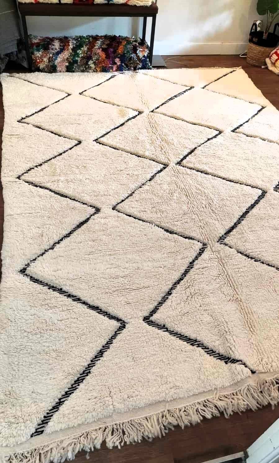 Beniouarain Berber ethnic rug