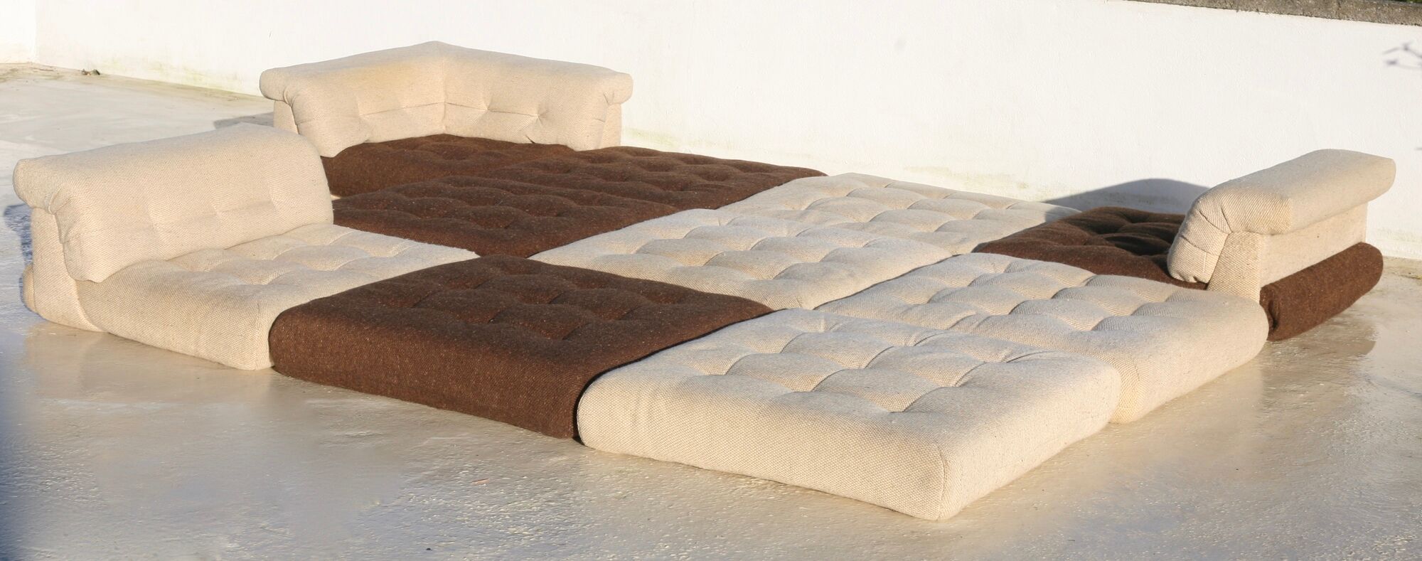 Modular sofa Mah Jong, Hans Hopfer, France, 1971. Roche Bobois Edition.