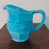Pichet , crémier en opaline vintage