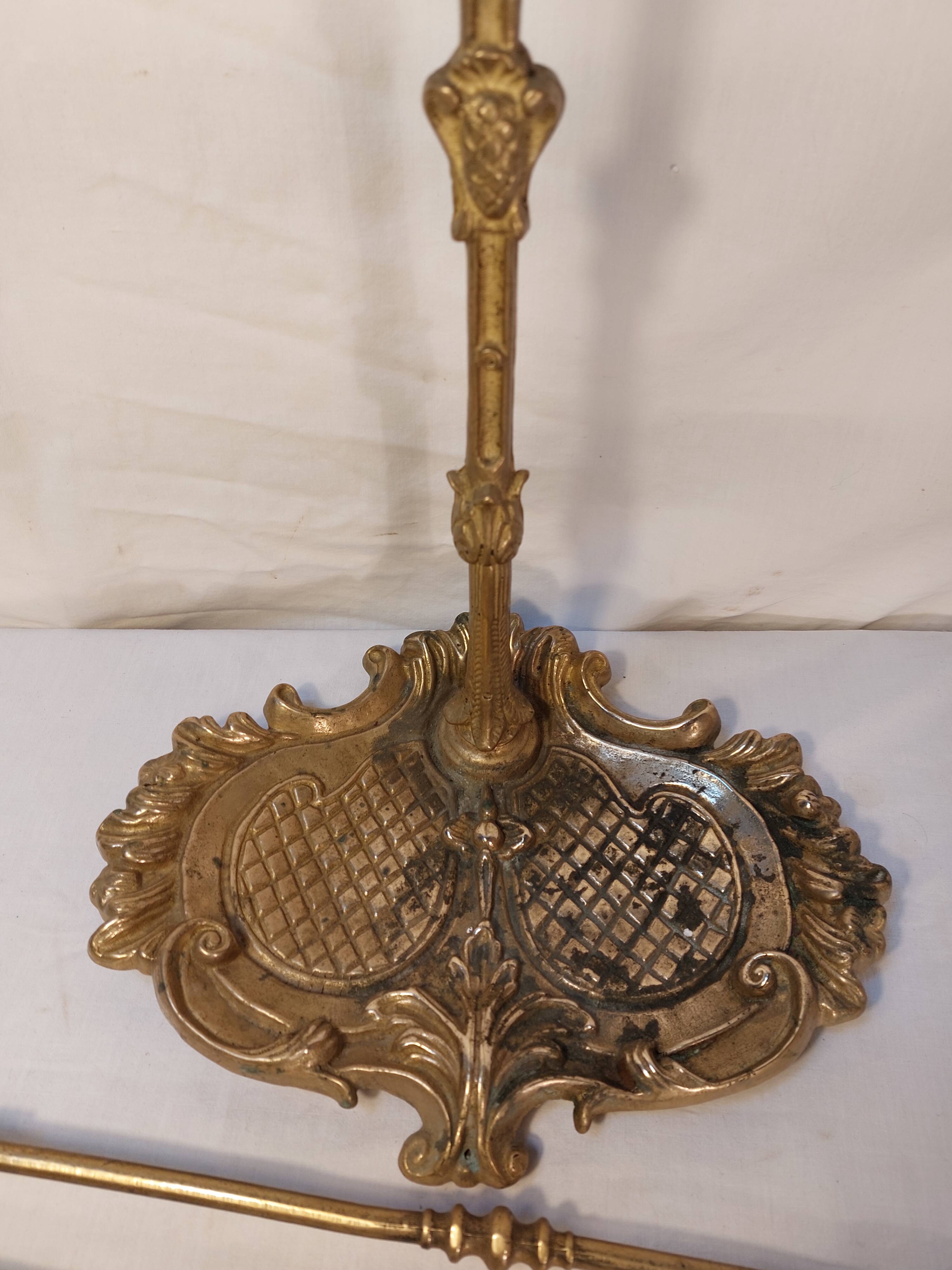 Gilded brass fireplace servant 2 elements