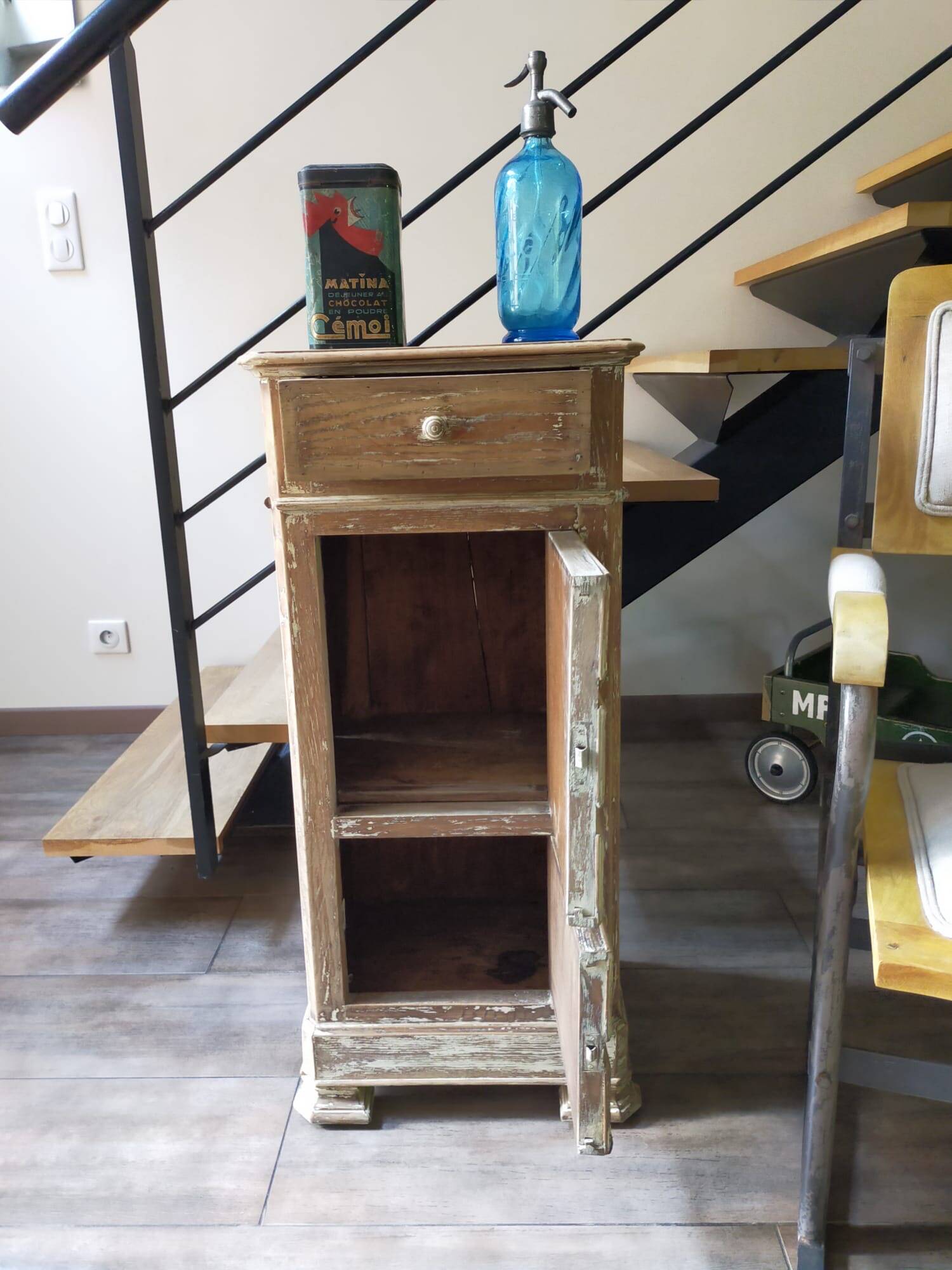 Solid wood storage unit