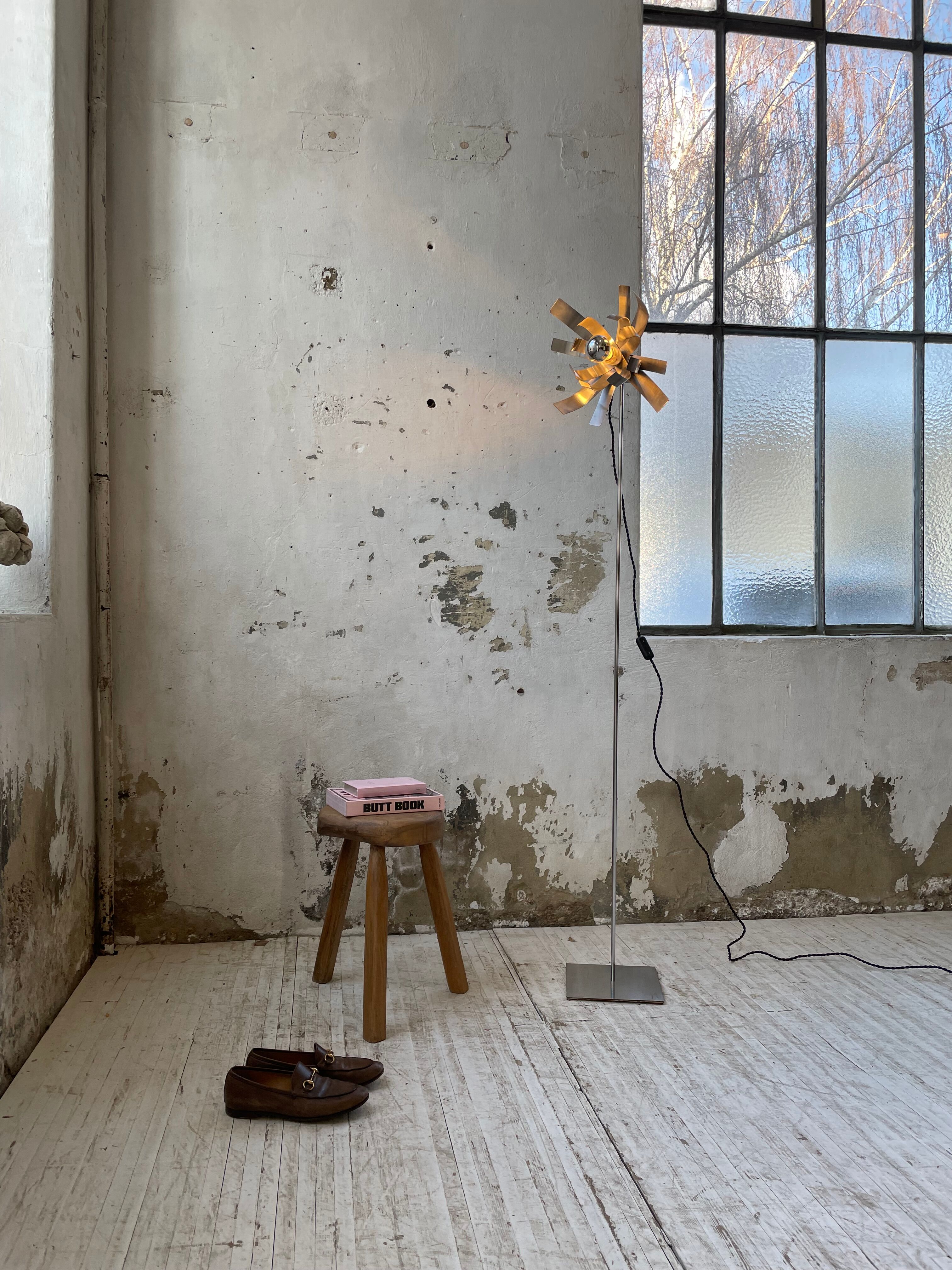 Floor lamp chrome 'flower' design Jacques Veyrat-Masson and Philippe Rogier, edited by Oxar