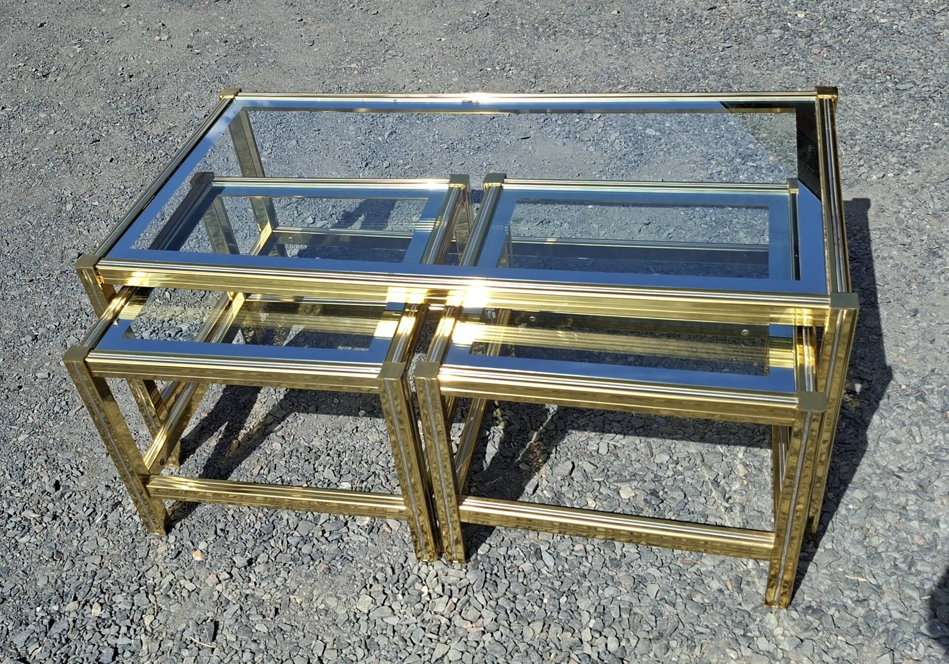Nest of coffee tables 1970 Roche Bobois