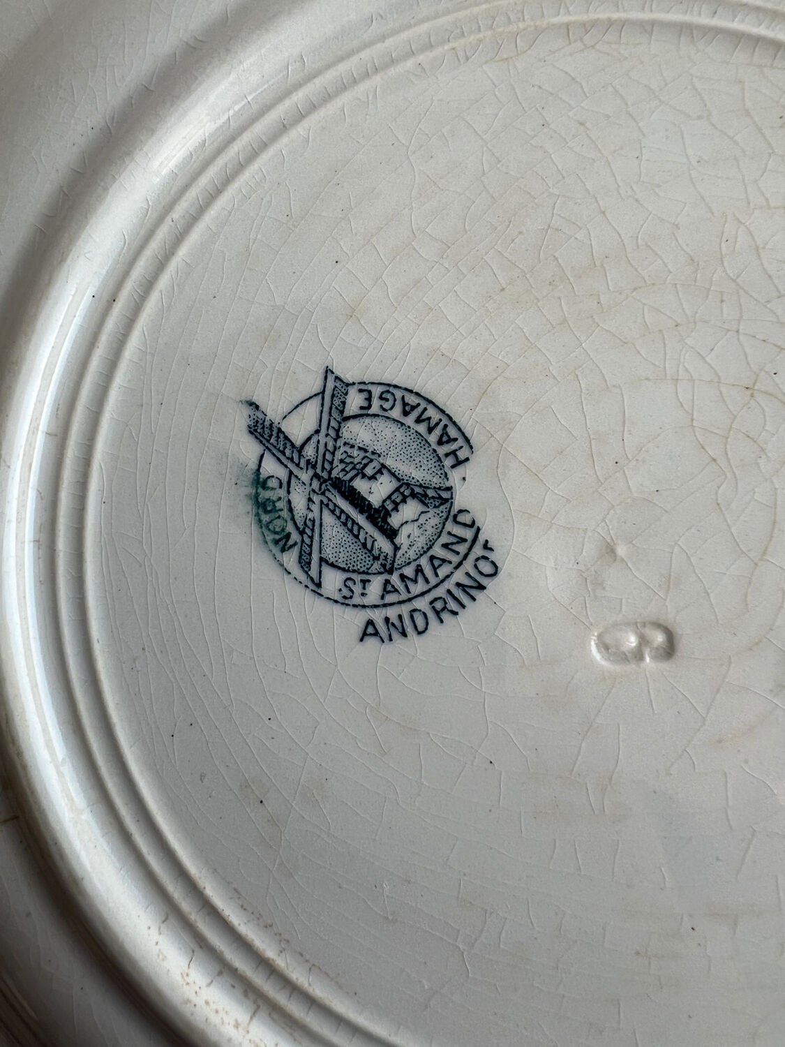 Terre de fer dessert plate St Amand & Hamage Adrianople