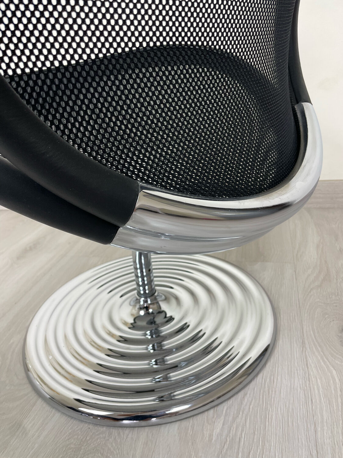Chaise ‘ o line ‘ de Herbert Ohl pour Whilkhahn
