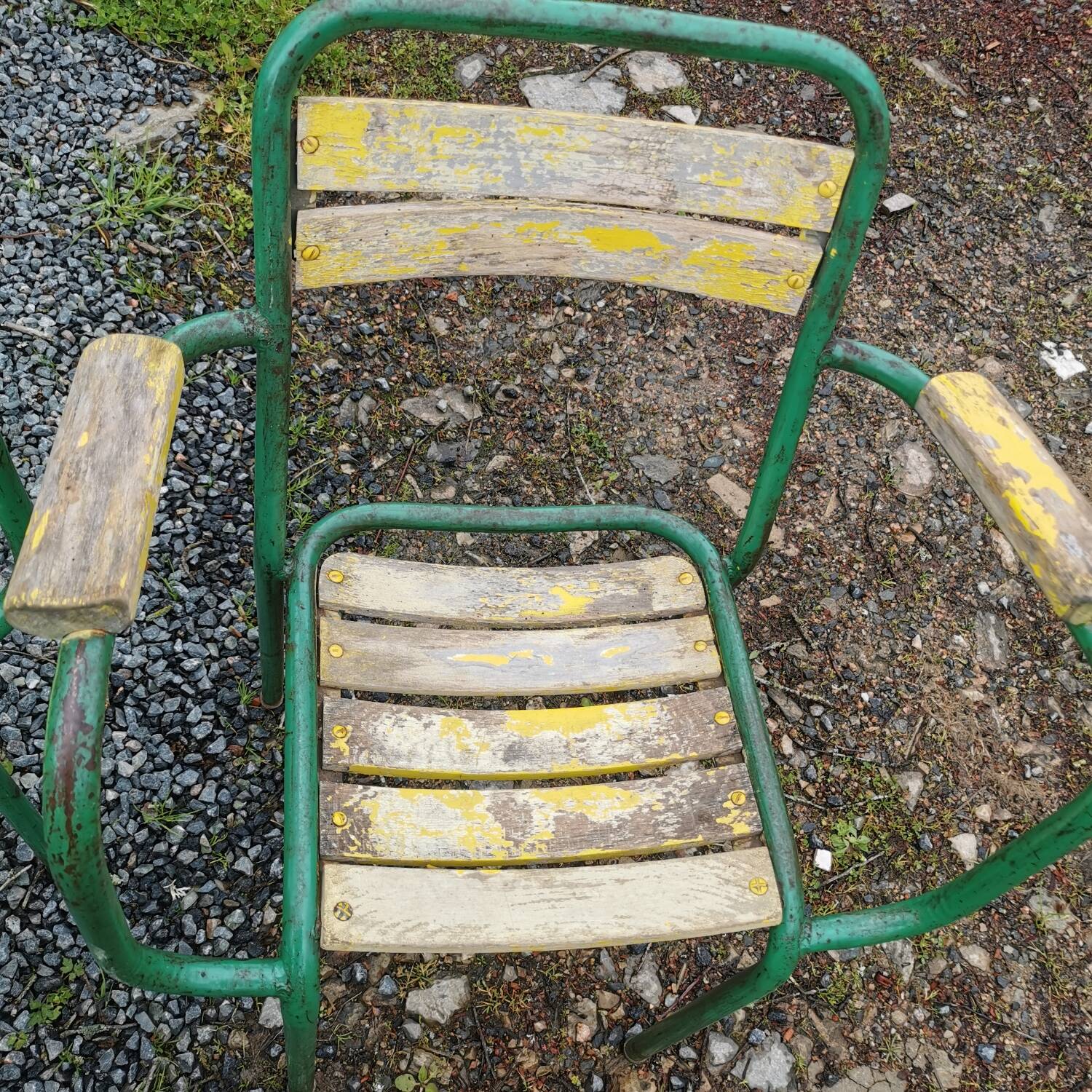 Set of 4 metal bistro chairs tolix style