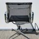 Paire de chaises Ch. Eames Alu Group résille Vitra Vintage