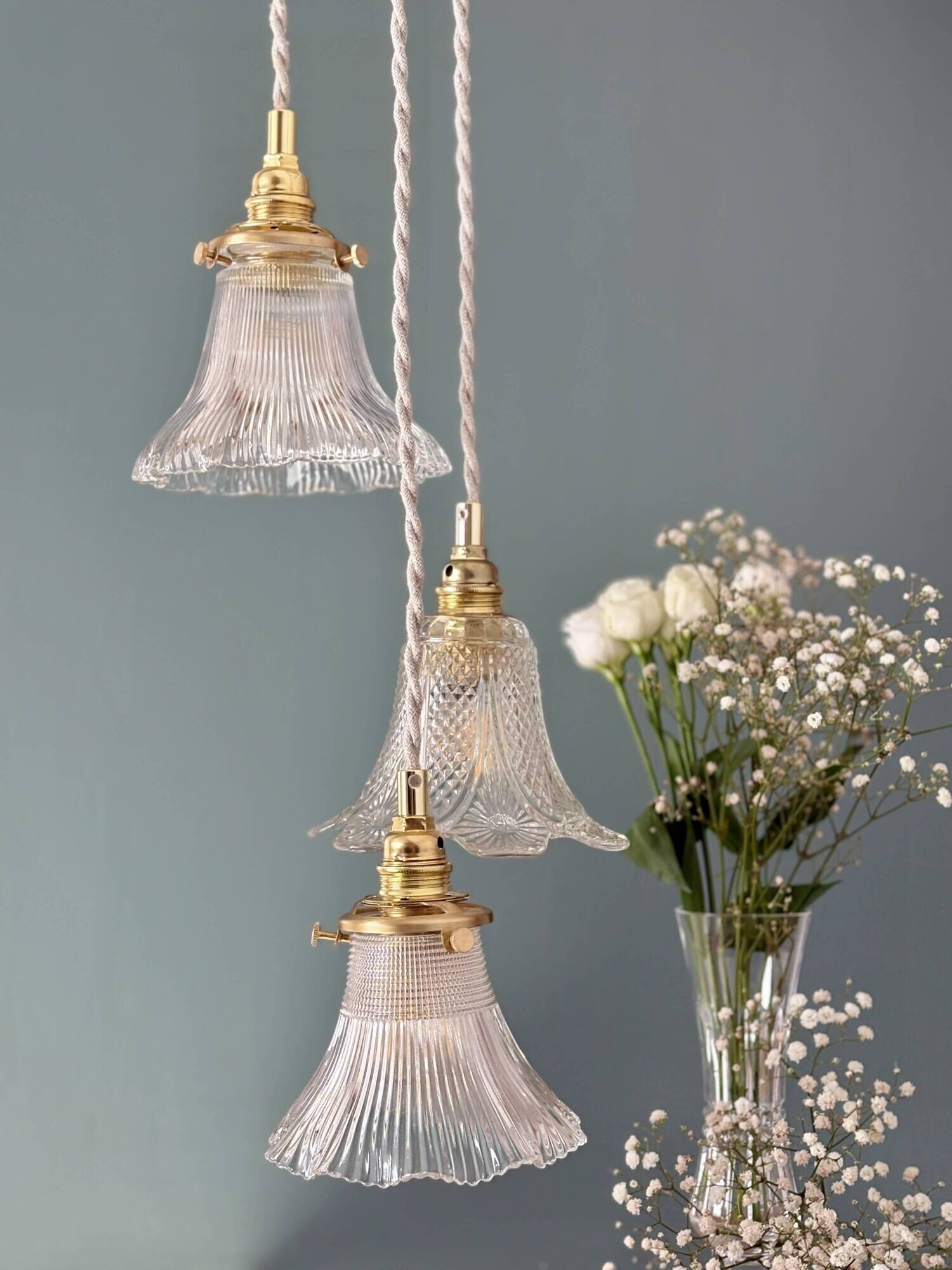 Vintage triple tulip pendant light in chiseled glass and holophane