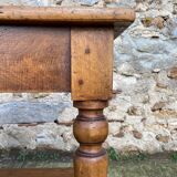 Draper table in walnut