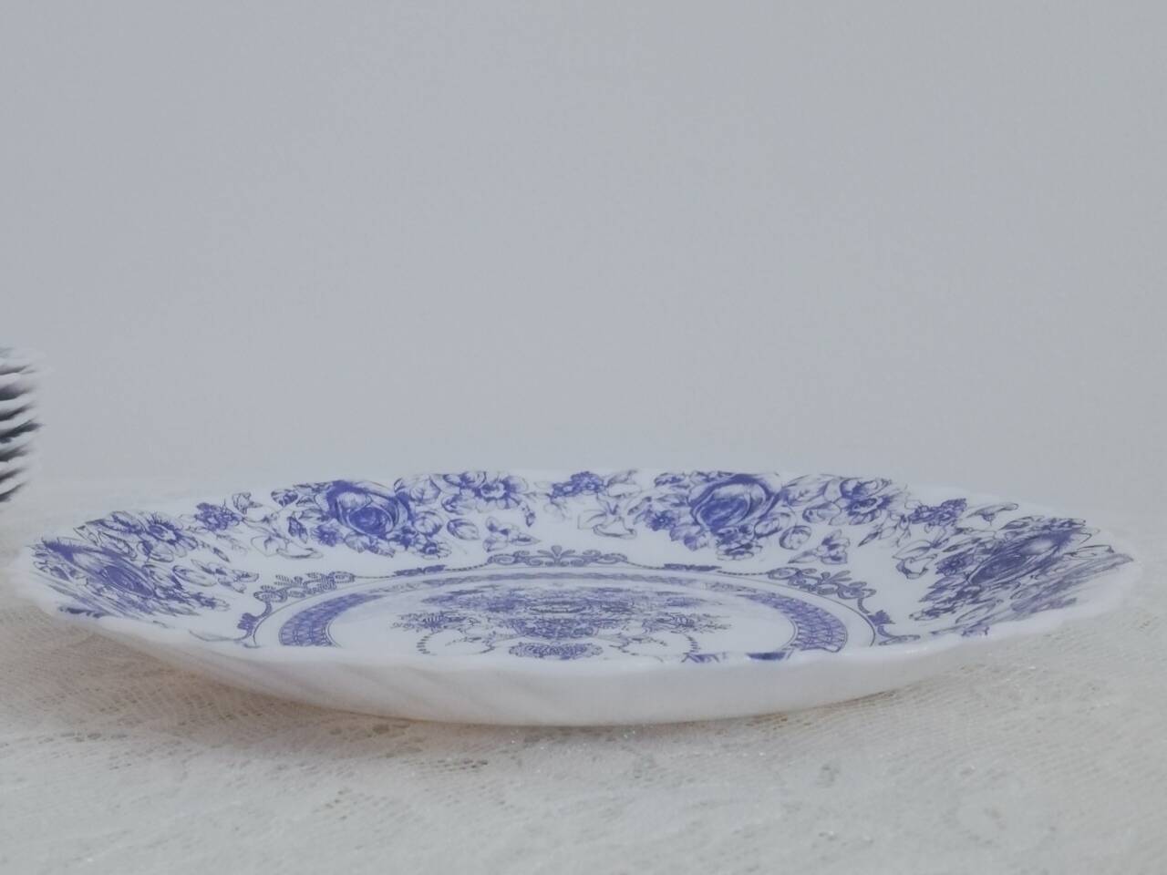 Lot de 9 assiettes à dessert vintage