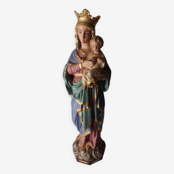 Statue "Madonna and Child"