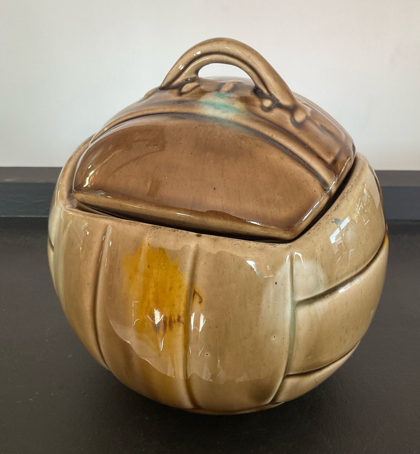 Vintage pot glazed ceramic balloon