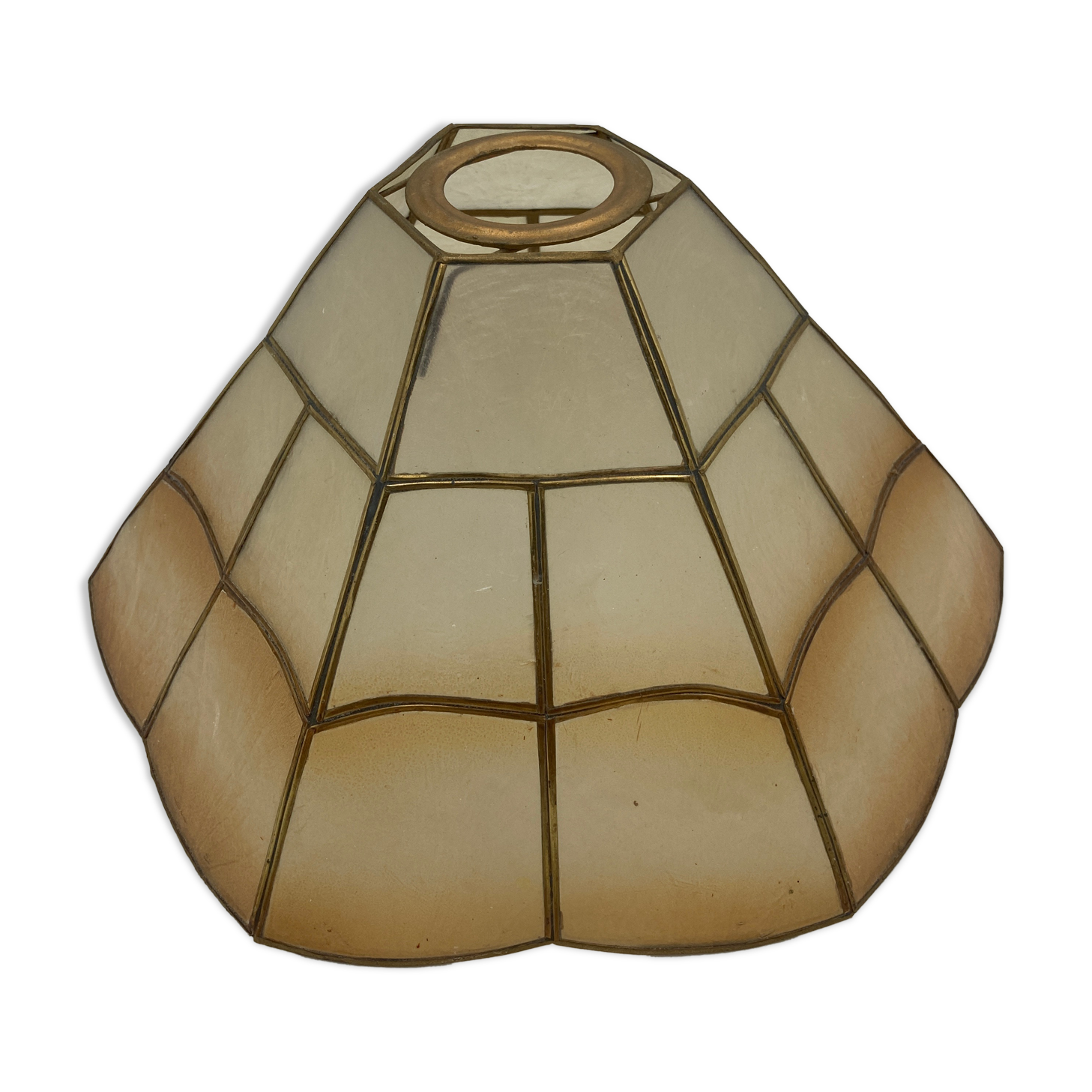 Mother-of-pearl and brass suspension