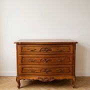 Commode Louis XV en bois merisier 3 tiroirs
