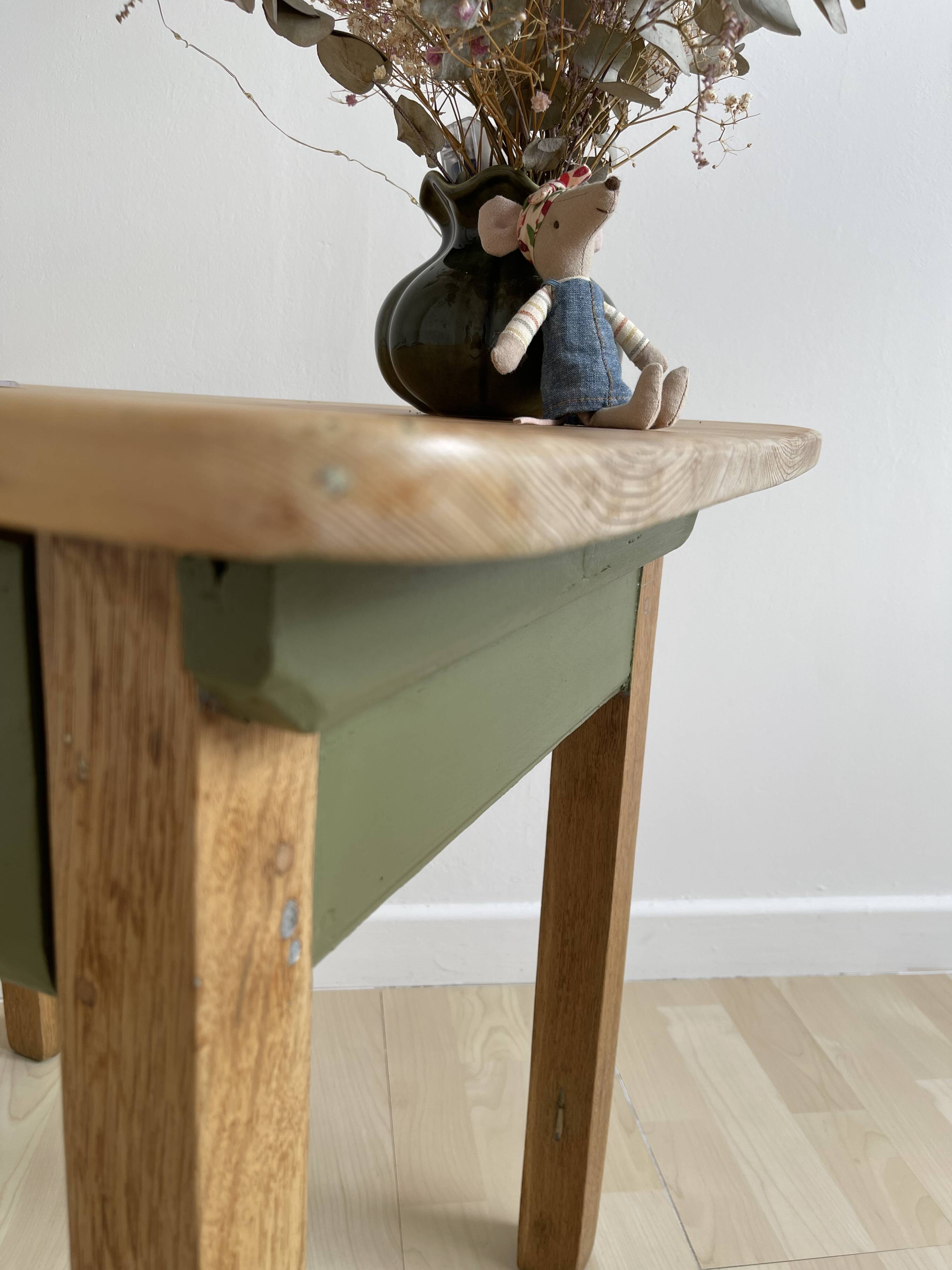 School desk