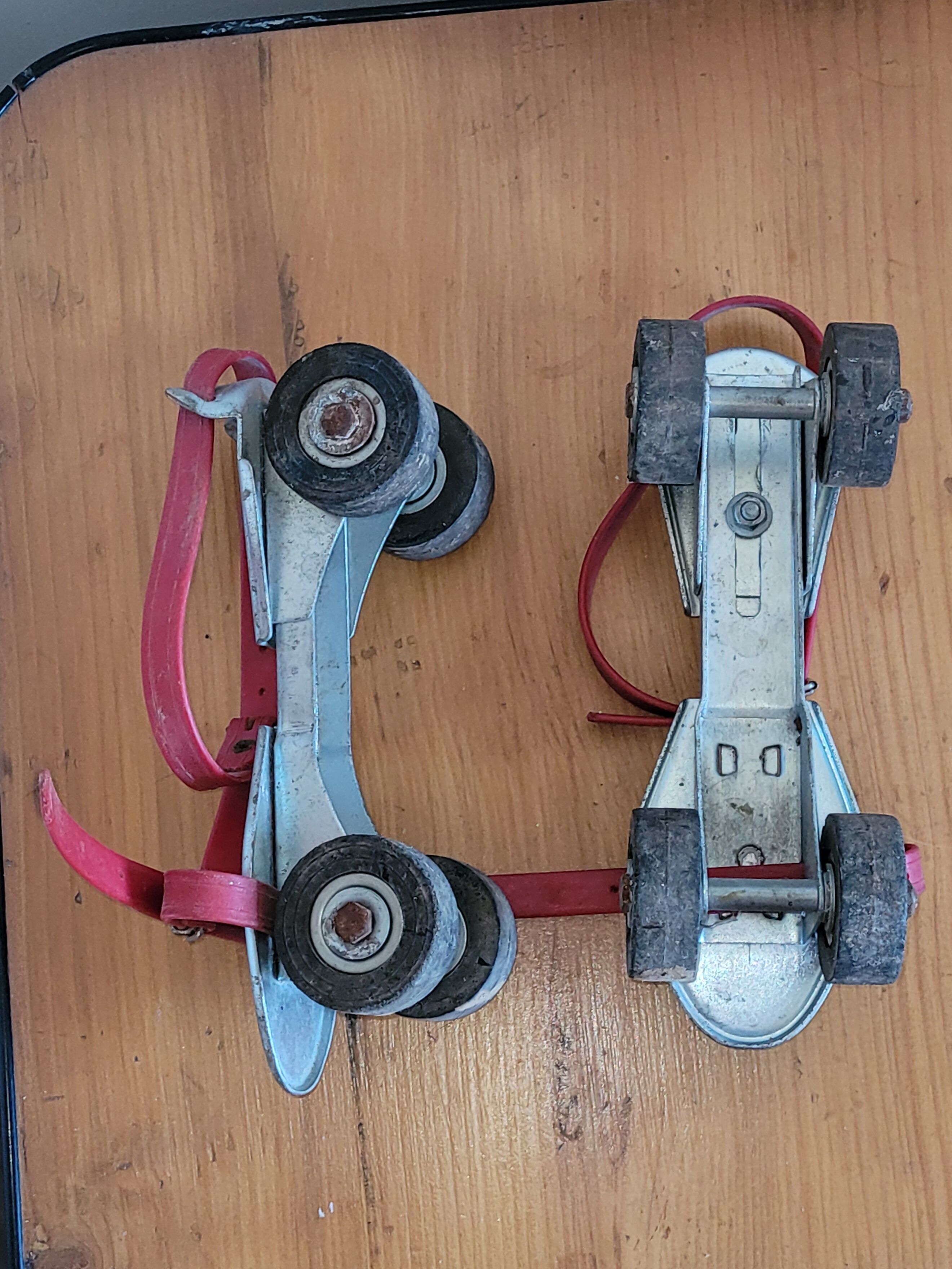 Roller skates - vintage