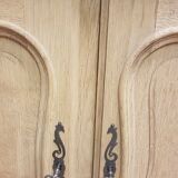 Ancienne commode 2 portes en chêne aérogommé, à peindre ou vernir.