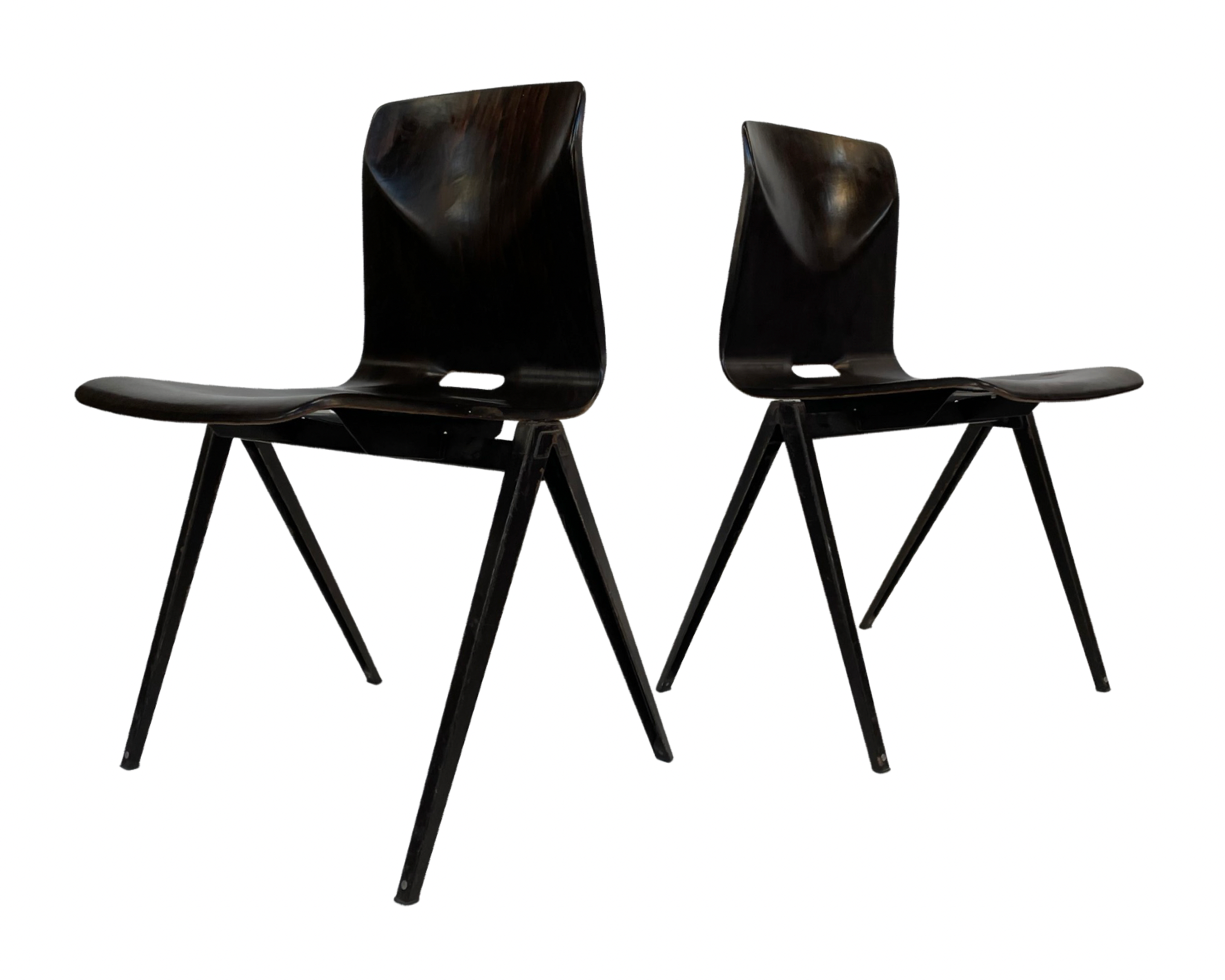 Set of four pagholz galvanitas s22 stackable school chair brown