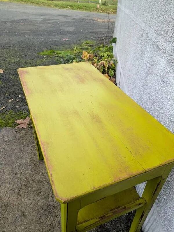 Table, coiffeuse, bureau