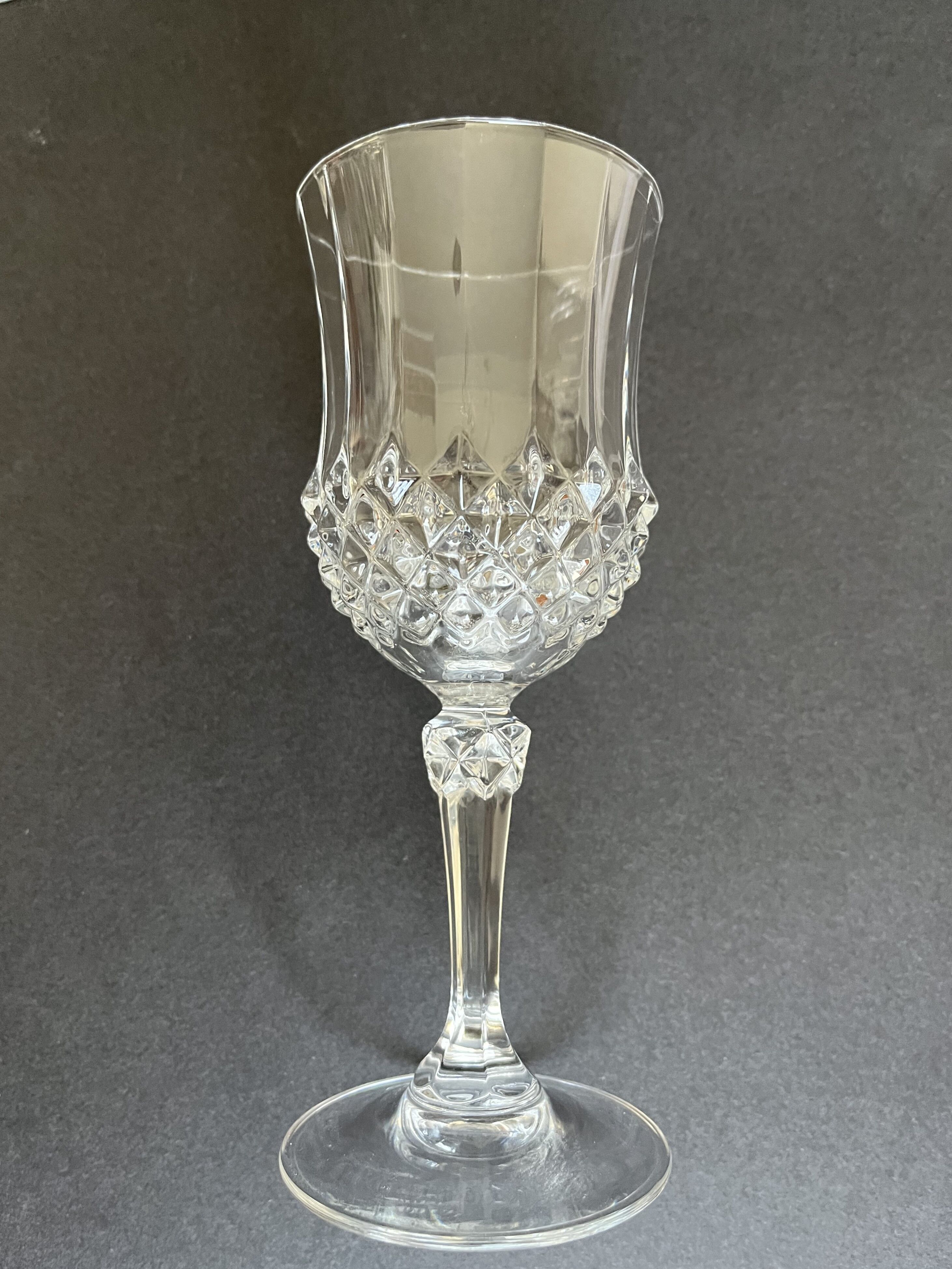 4 crystal wine glasses