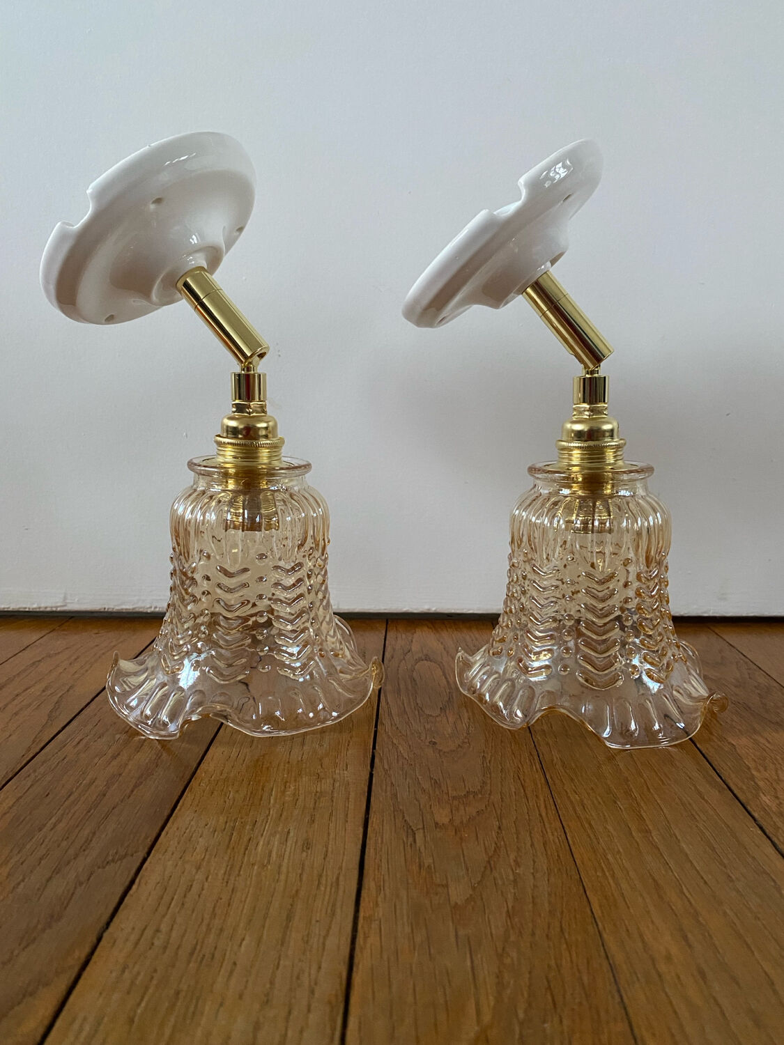 Pair of wall sconces with vintage tulips