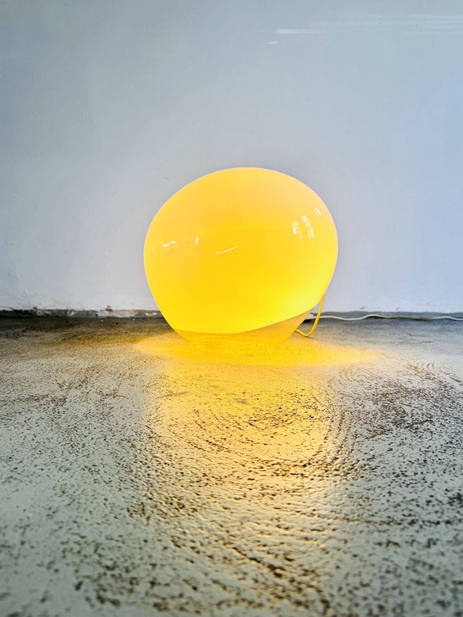 Large 'Nessa' Murano Glass Sphere Lamp In Opal White By Gino Vistosi For Vistosi, Italy 1970S