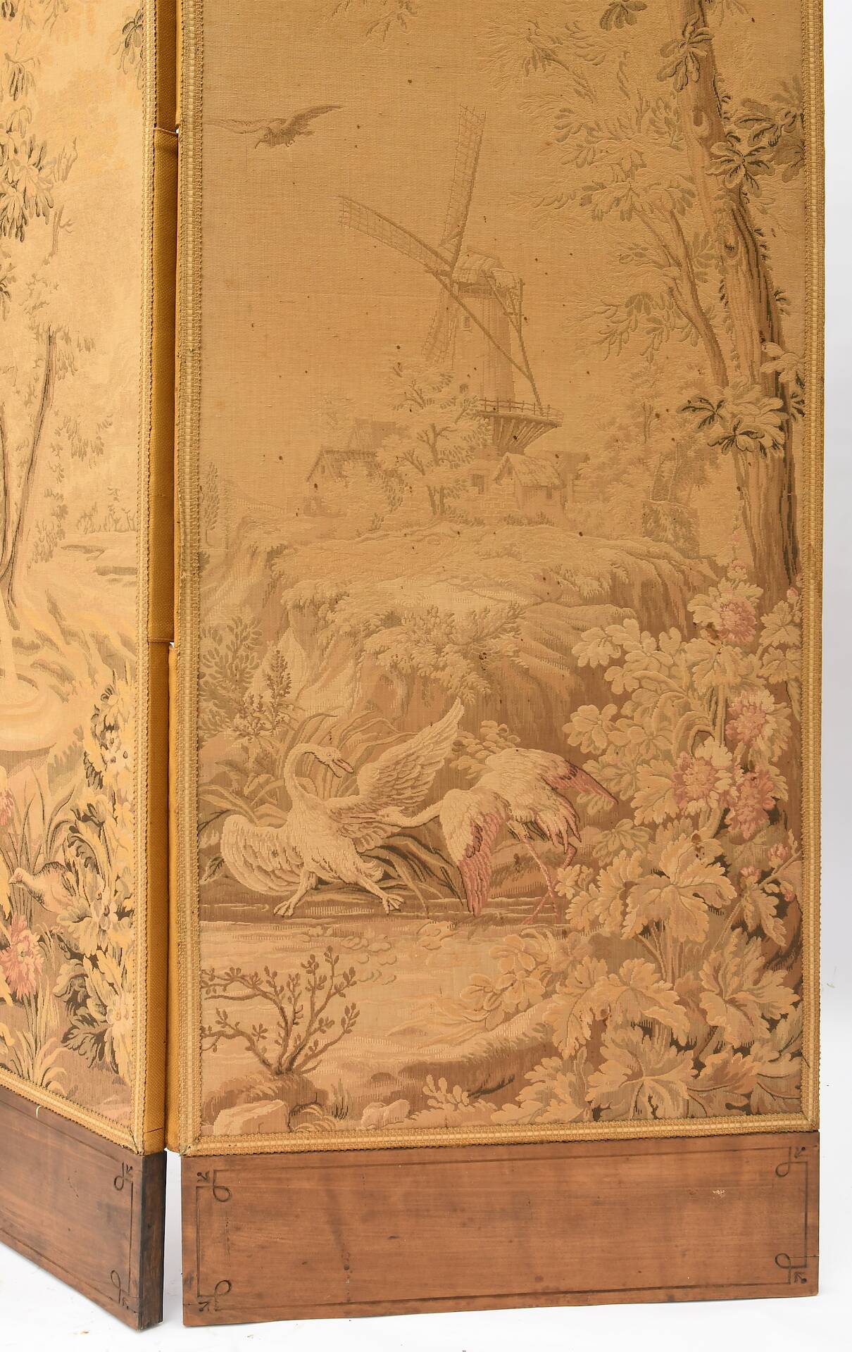 3-panel screen with tapestry decorated with landscape scenes