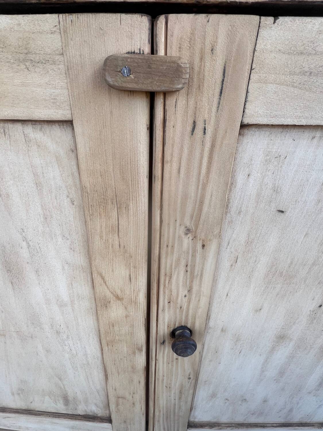 Parisian-style buffet