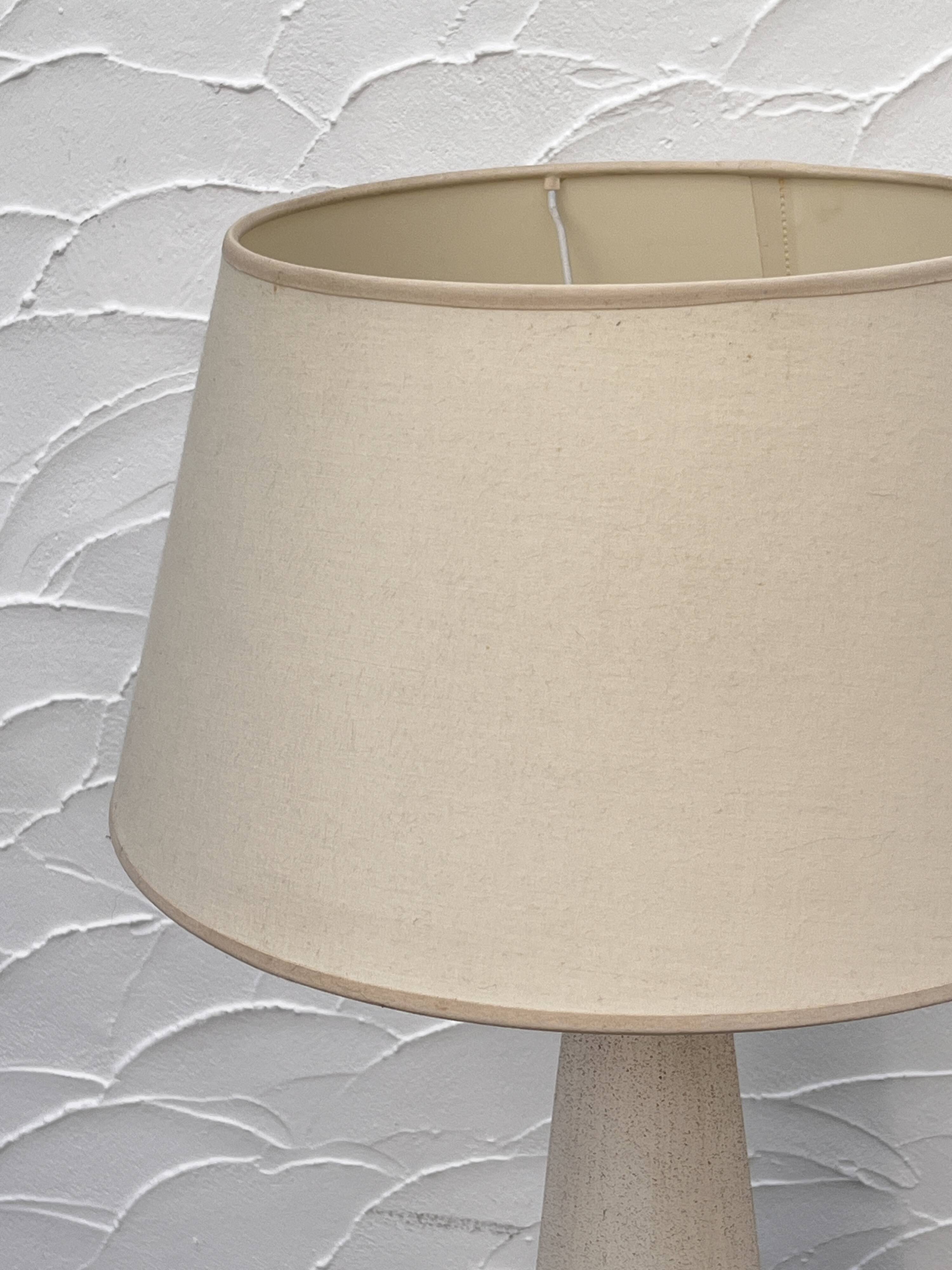 Cream ceramic lamp