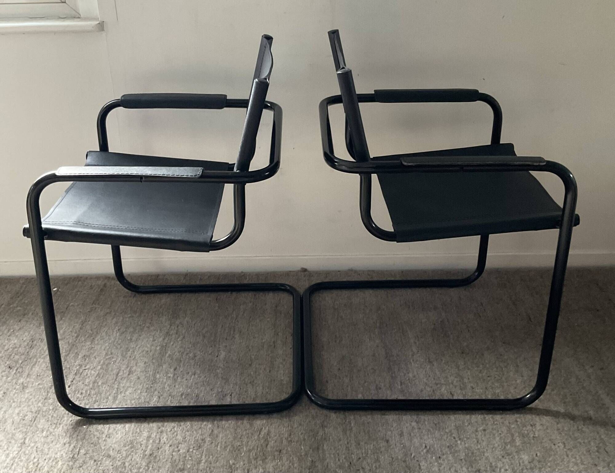 Pair of vintage Cantilever chairs from the 70s-80s