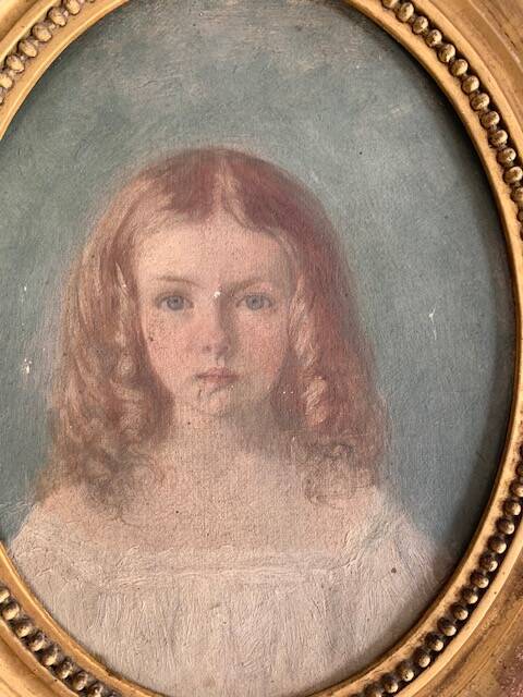 19th century portrait of a young girl, oil painting framed in oval gilded wood
