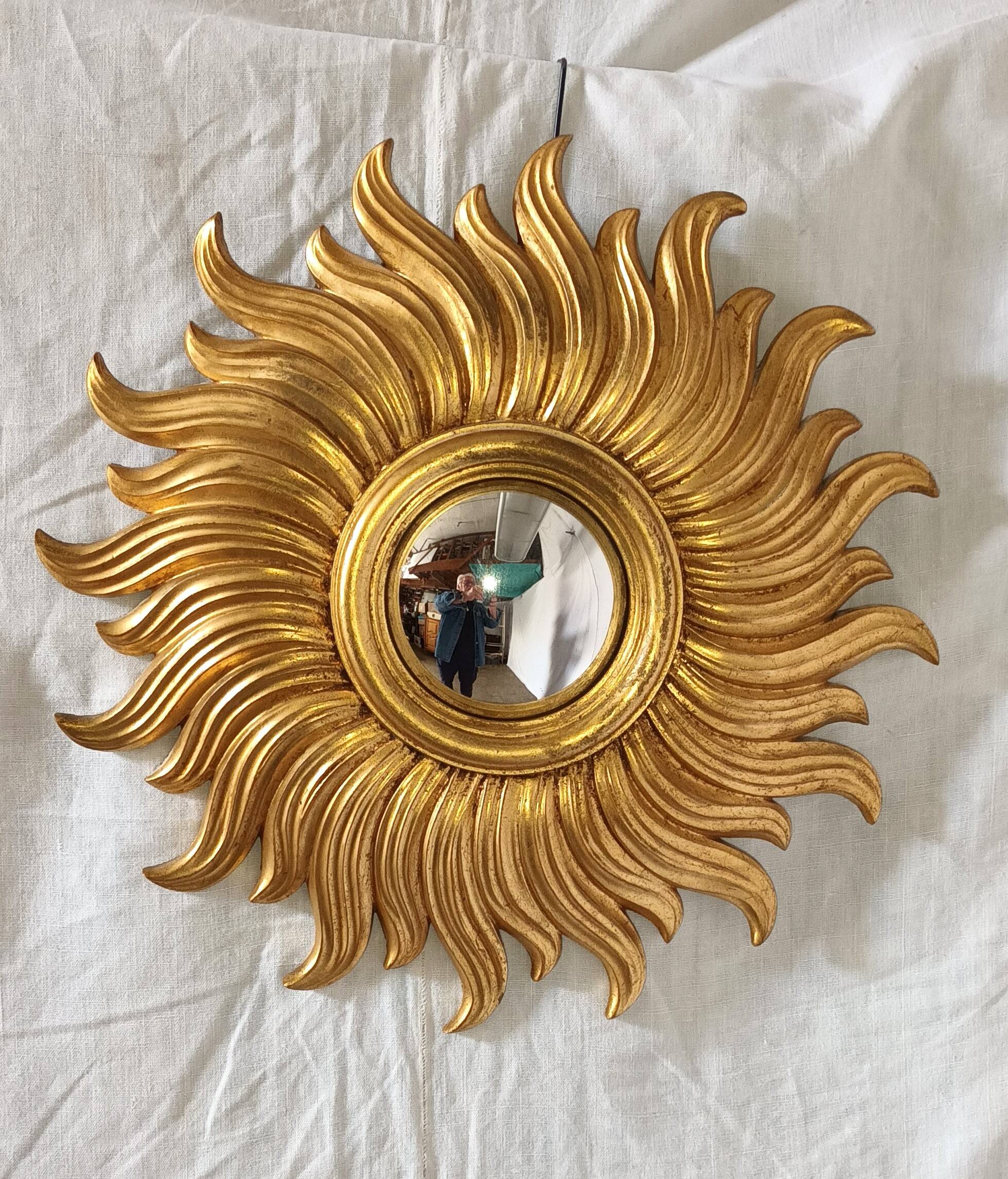 Miroir soleil en bois doré des années 90