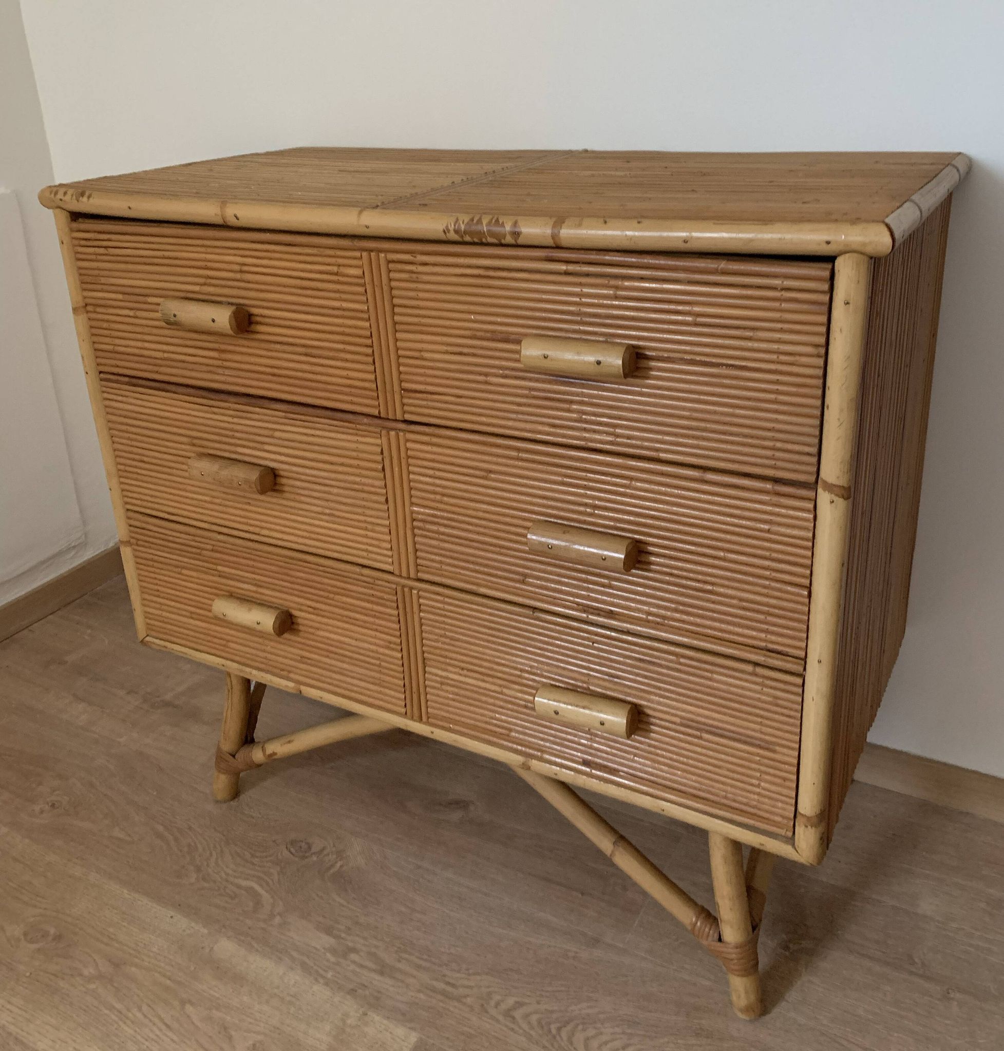 3-drawer rattan/bamboo chest of drawers attributed to Adrien Audoux and Frida Minnet. Circa 1950